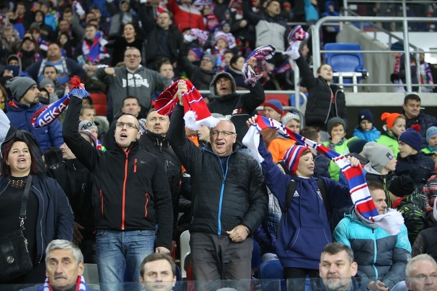 Kibice Górnika Zabrze na meczu z Lechem Poznań