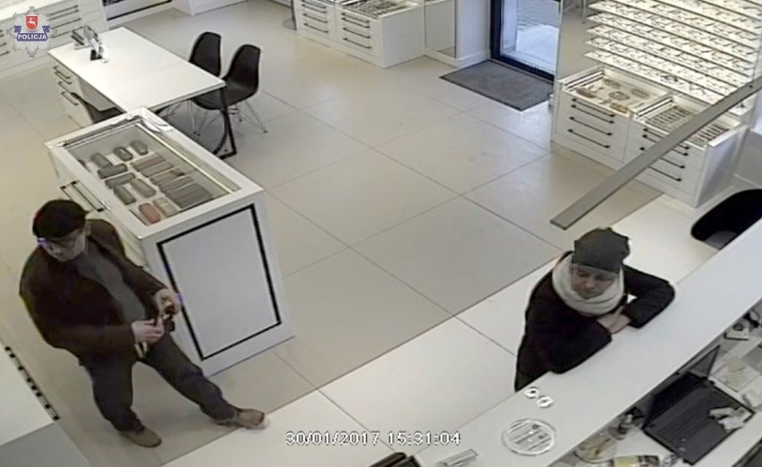 Lublin: Ukradli okulary warte 1000 zł. Szuka ich policja [WIDEO]