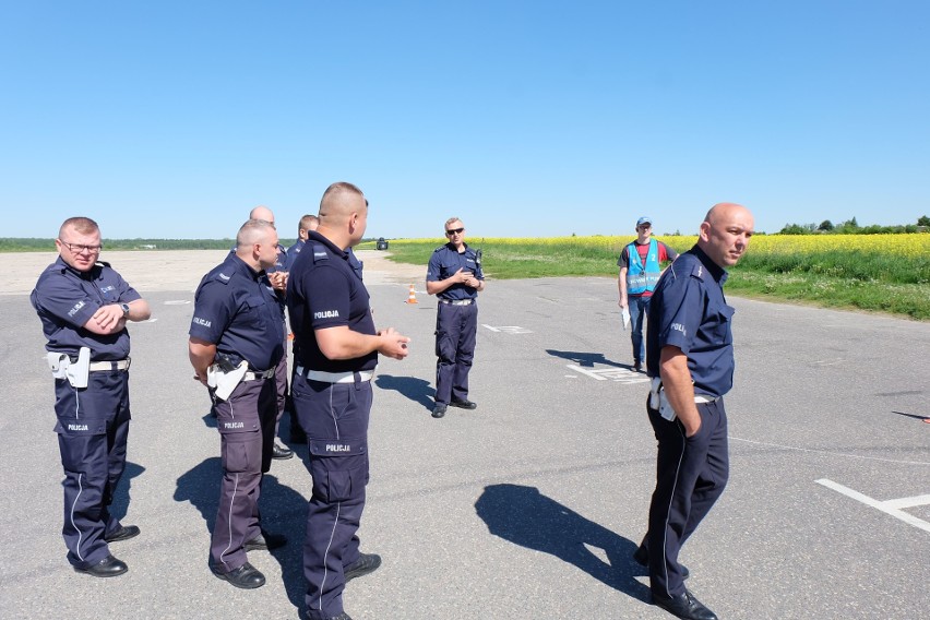 Policjant Ruchu Drogowego roku 2017. Policjanci jeździli na...