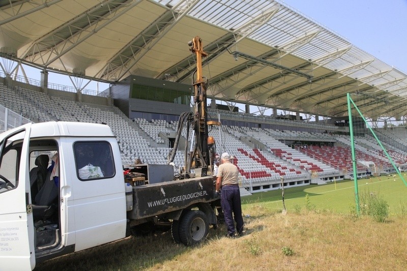 Stadion przy al. Unii. Byli fachowcy, czyli przymiarki do budowy