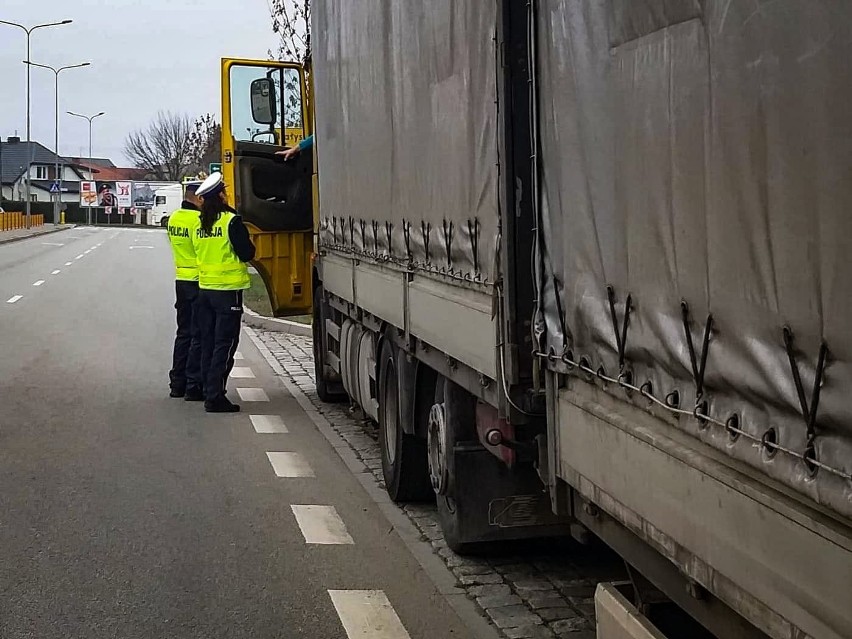 Działania te pozwolą na wyeliminowanie z ruchu pojazdów,...