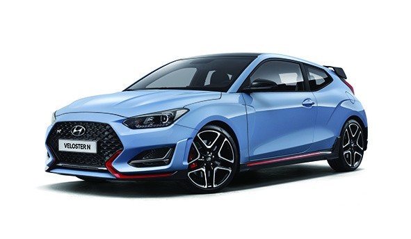 Hyundai Veloster NHyundai opracował skrzynię biegów N DCT, by zapewnić wrażenia, jak w przypadku manualnej skrzyni biegów oraz wygodę automatycznej skrzyni biegów. Dzięki N DCT nowy Veloster N może przyspieszy od 0 do 100 km / h w 5,6 sekundy czyli o 0,5 sekundy szybciej niż odpowiednik ze skrzynią manualną.Fot. Hyundai