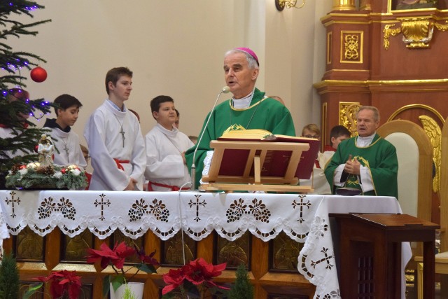 Mszy świętej w parafii w Daleszycach przewodniczył ksiądz biskup Marian Florczyk