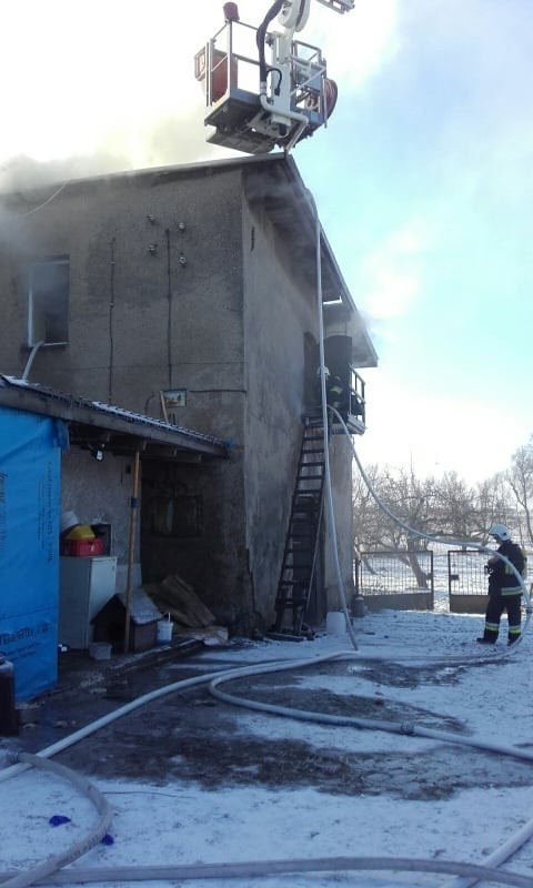 Pożar w gminie Kochanowice. Ucierpiał dom strażaka z OSP....