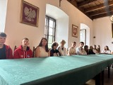 Młodzież z Ostroga na Ukrainie na wspólnych zajęciach i warsztatach w Sandomierzu. Zobacz zdjęcia i film