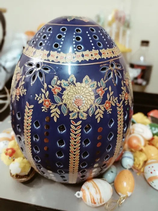 Ażurowe jajo wielkanocne, ceramiczne - 80 zł