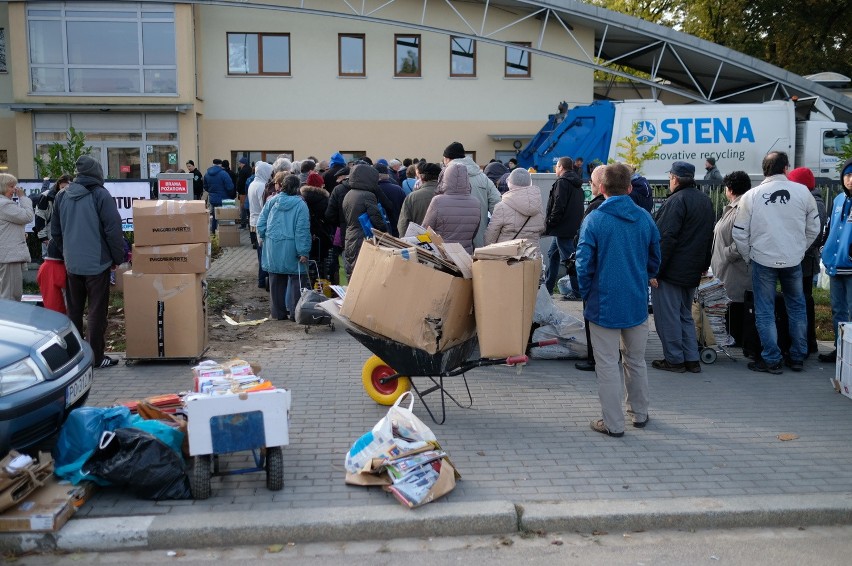 Stare Zoo: Wymień makulaturę na drzewko