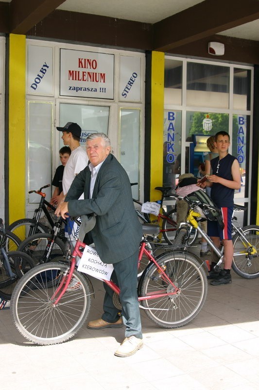 W sobote przez centrum Slupska przejechalo okolo stu...