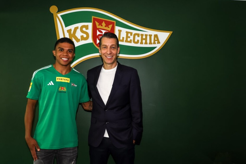 Camilo Mena, nowy piłkarz Lechii i prezes klubu, Paolo Urfer