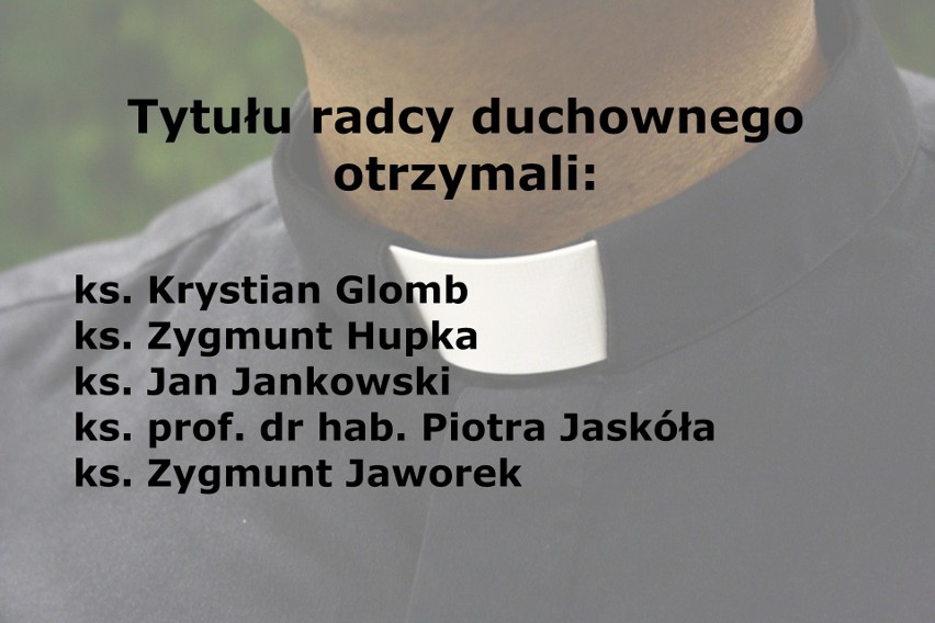 Stu księży z diecezji opolskiej otrzymało tytuły honorowe. W...