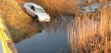 Trzebiatów: samochód wpadł do rzeki
