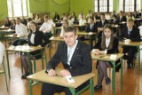Gimnazjaliści pisali egzaminy końcowe [Zdjęcia]