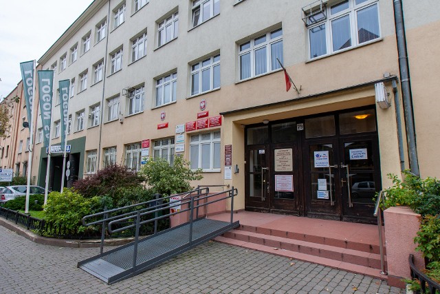 Budynek sądu przy ul. Piotrowskiego w Bydgoszczy, gdzie mieści się Opiniodawczy Zesp&oacute;ł Specjalist&oacute;w Sądowych nr 1