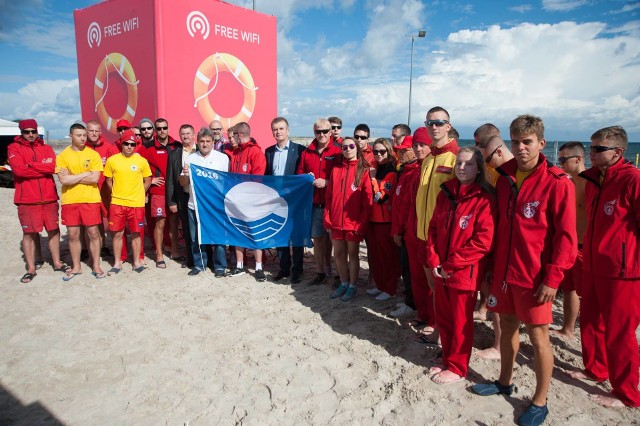 Ustecka plaża wschodnia z Błękitną Flagą.