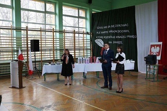 Uroczyste pożegnanie maturzystów w Zespole Szkół Centrum Kształcenia Rolniczego w Sandomierzu - Mokoszynie. Zobacz zdjęcia