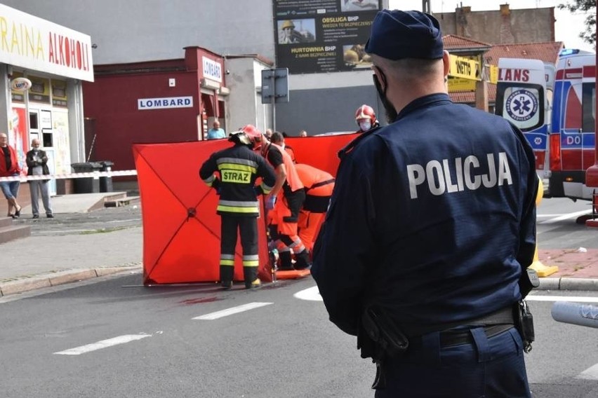 Śmierć na pasach, kobieta zginęła pod kołami ciężarówki w Legnicy [ZDJĘCIA]