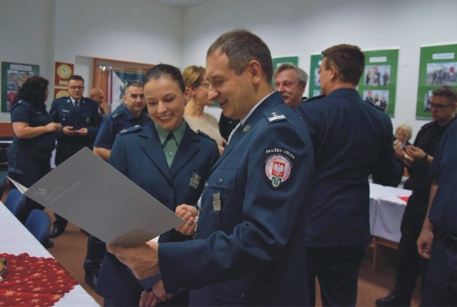 W jednostkach Krajowej Administracji Skarbowej w różnych miastach województwa podkarpackiego odbyły się spotkania opłatkowe funkcjonariuszy, pracowników oraz kadry kierowniczej.