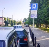 Daj całusa i jedź - ciekawa inicjatywa w Skarżysku-Kamiennej. Powstał parking dedykowany rodzicom odwożącym dzieci do szkoły