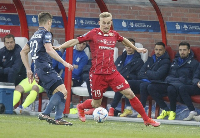 Lech Poznań po trafieniach Kristoffera Velde oraz Filipa Marchwińskiego wygrywa w Łodzi z Widzewem 2:1