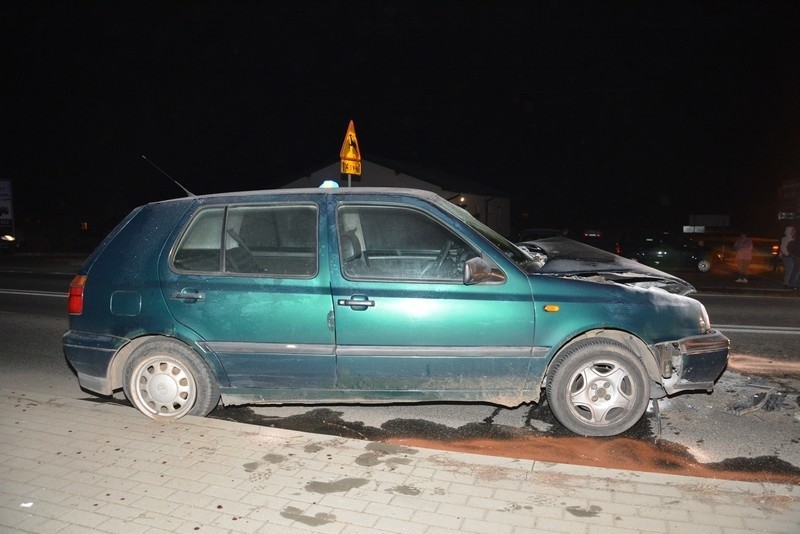 Na odcinku drogi wojewódzkiej nr 990 w Ustrobnej  34-latka...