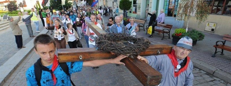 Bydgoscy pielgrzymi ruszyli w drogę (zobacz film i zdjęcia)