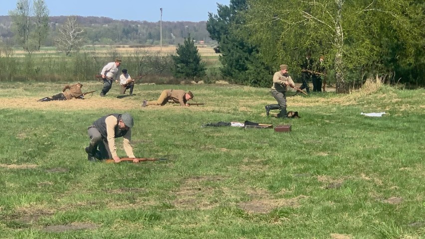 Rekonstrukcja partyzanckiej bitwy pod Zaborecznem. W 80. rocznicę tamtych wydarzeń [ZDJĘCIA]