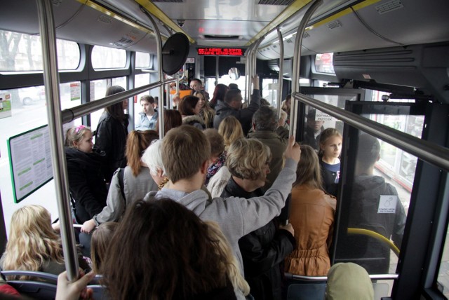 ZTM przewiduje, że pierwsze pięć autobusów dwunastometrowych wyjedzie na ulice Lublina 1 września, kolejne pięć 1 listopada.