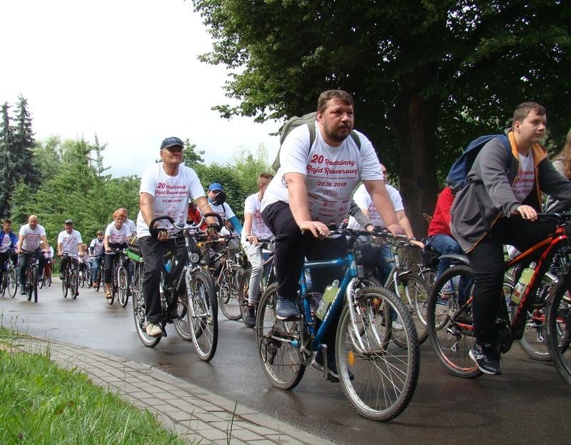 Oświęcim. Rodzinny Rajd Rowerowy po raz 20. Na starcie stanęło ponad 1000 rowerzystów [ZDJĘCIA]