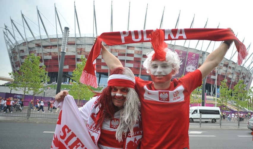 Tak kibicowaliśmy osiem lat temu podczas meczu Polska -...