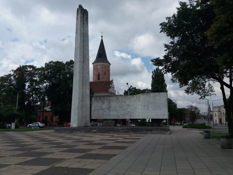 Pabianiczanie wkrótce pożegnają się z pomnikiem.