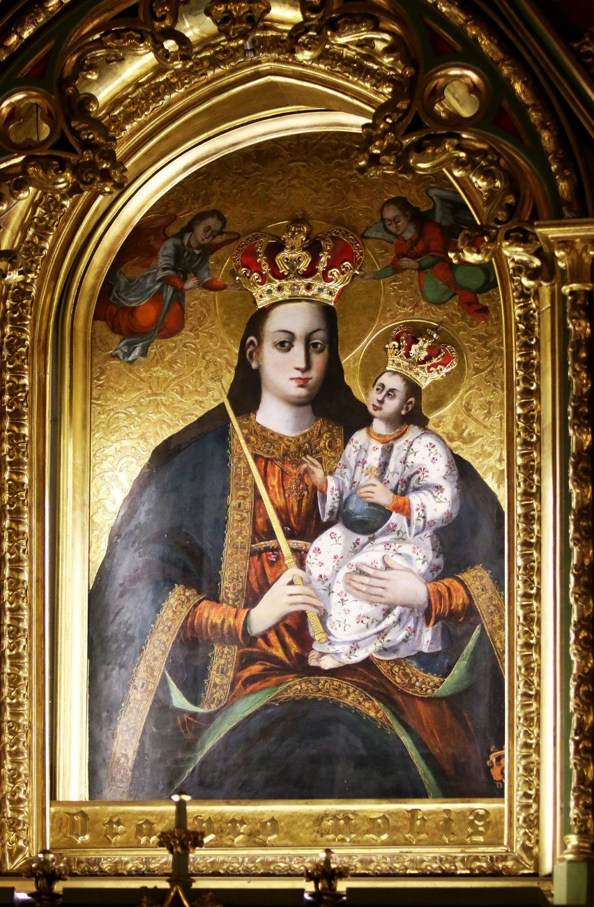 Nowy Sącz. 450 lat cudownego obrazu Matki Bożej Pocieszenia w kościele jezuitów