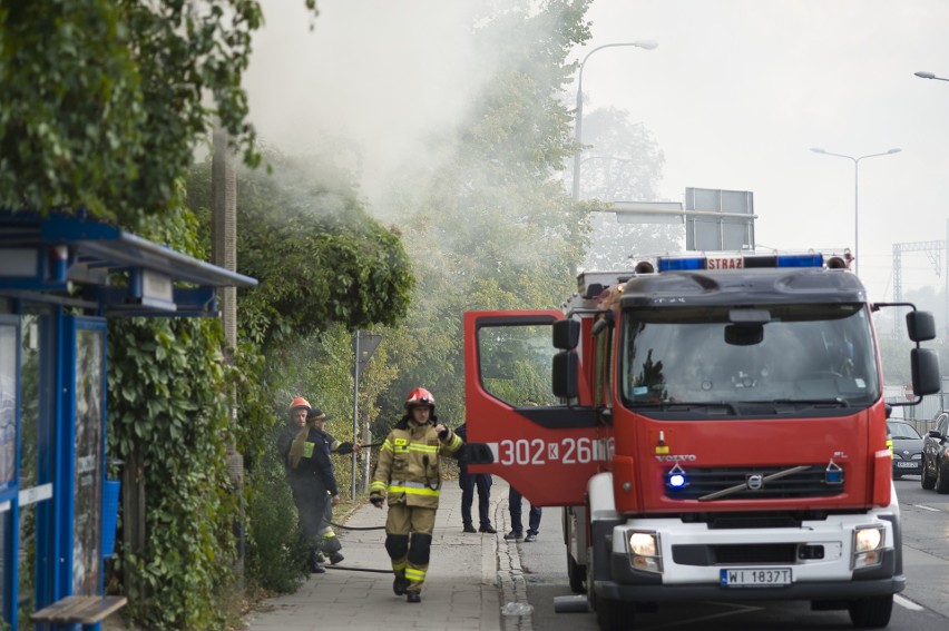 Kraków. Pożar przy ul. Powstańców Wielkopolskich [ZDJĘCIA]