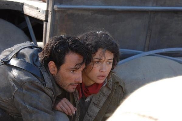 Rodrigo Santoro i Olga Kurylenko stanowią najbardziej malownicze postaci filmu Rolanda Joffe