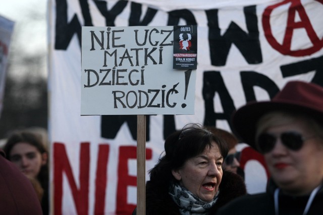 Strajk kobiet zostanie zorganizowany w wielu polskich miastach