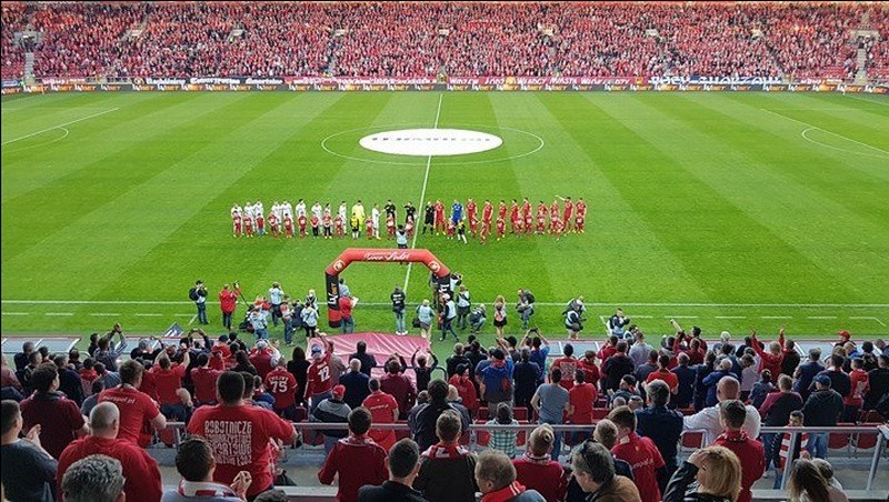 WIDZEW LEGIA 14.04.18. Widzew Legia na żywo. Relacja z meczu pomiędzy łódzkim Widzewem i warszawską Legią. Wynik meczu Widzew Legia na żywo