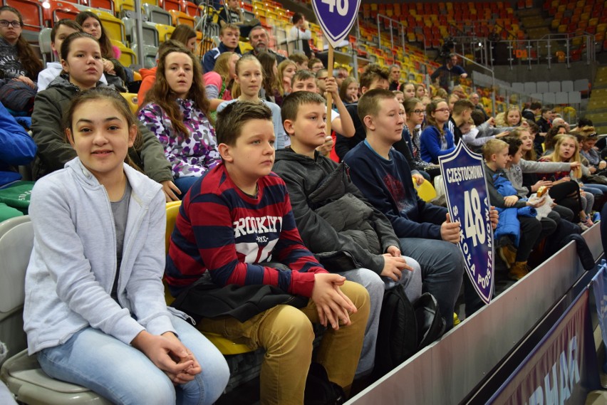 Mistrzostwa Polski w tenisie stołowym w Hali Sportowej Częstochowa ZDJĘCIA