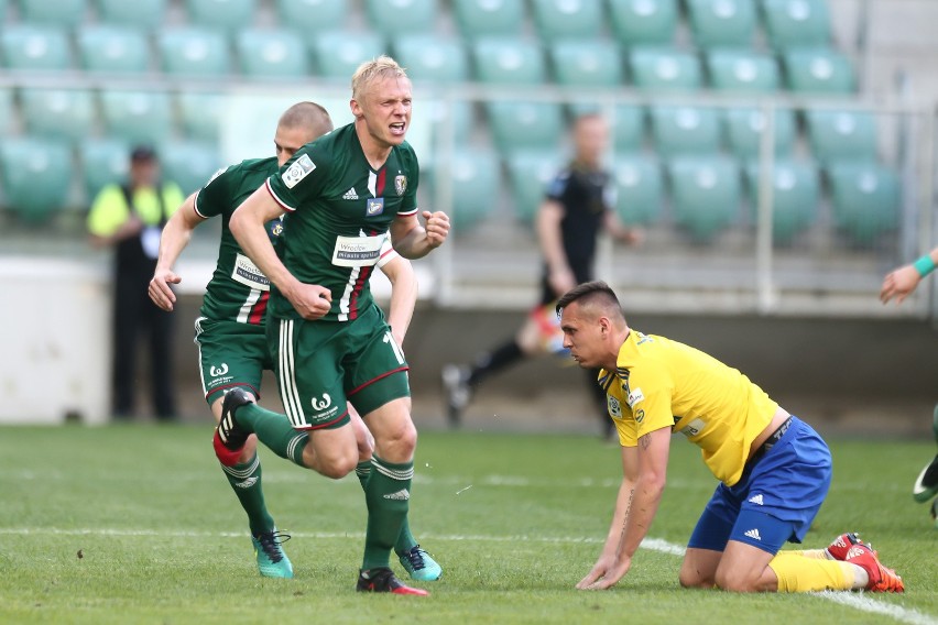 Arka Gdynia wysoko przegrała we Wrocławiu