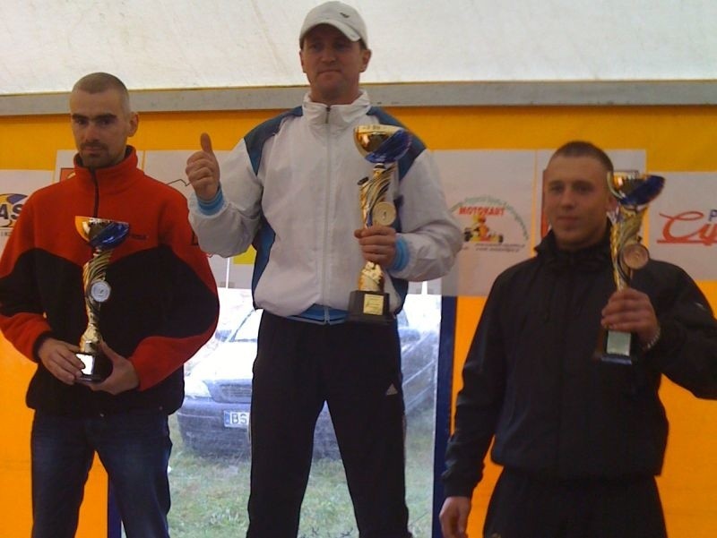 Zawodnicy ATV Racing Team Kielce na podium w Suwałkach.