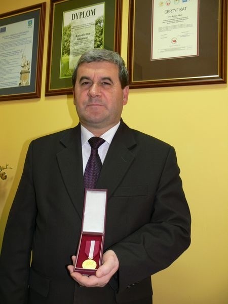 Antoni Sikoń, prezes Tarnobrzeskich Wodociągów z branżą wodno &#8211; ściekową związany jest od 1982 roku.