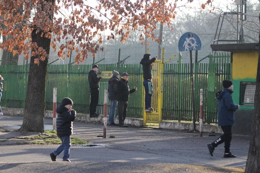 10.04.2022. Mecz GKS-u Katowice z Odrą Opole odbył się bez...