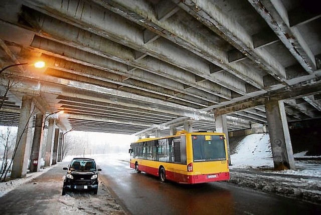 Wiadukt na ul. Przybyszewskiego.