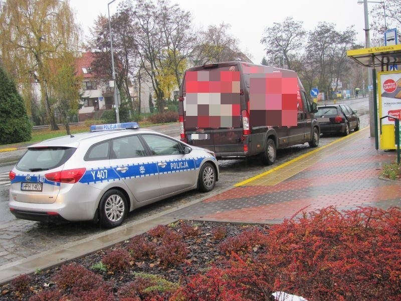 Do kolizji dwóch aut doszło około godz. 11 na skrzyżowaniu...