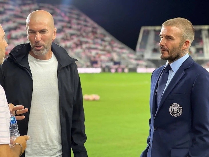 Zinedine Zidane i David Beckham – dwaj przyjaciele z Realu...