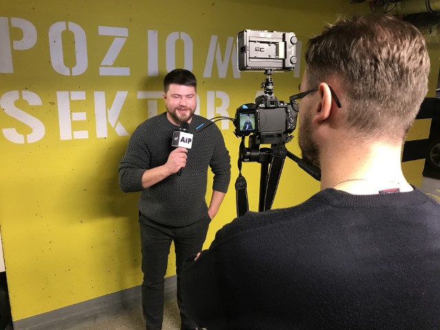 Marcin Sójka, laureat The Voice of Poland 2018: Premiera nowego klipu do piosenki "Wróć". Zdjęcia powstawały w Warszawie [WYWIAD WIDEO]