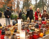 Nabożeństwa na Nowym i Starym Cmentarzu w Słupsku