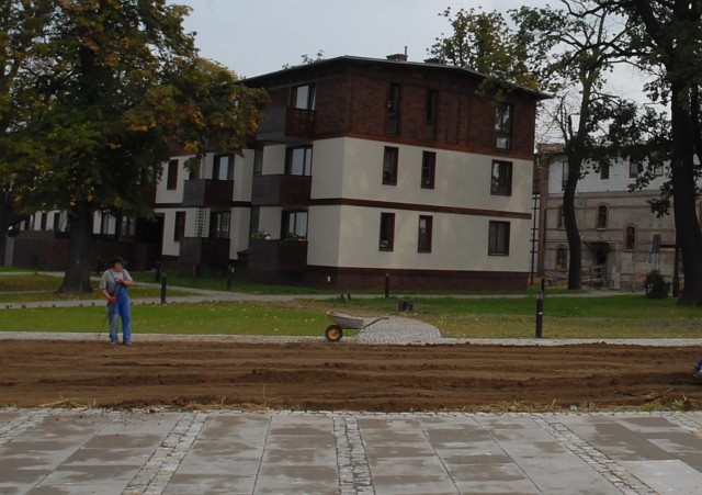 Budynki stoją gotowe już od października