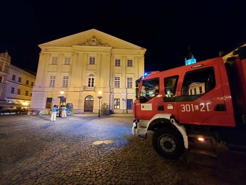 "To mogło się skończyć tragedią". Co się stało w nocy pod Trybunałem Koronnym w Lublinie?