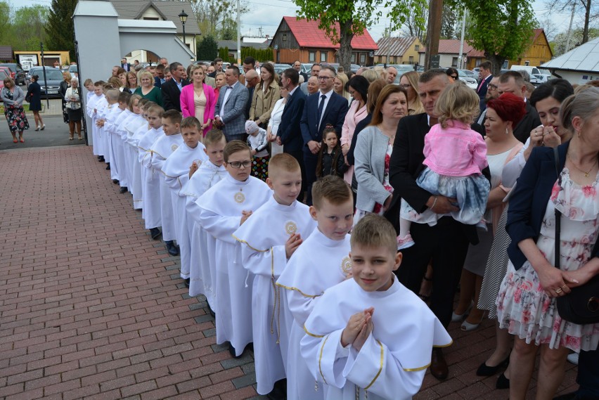 Komunia Święta w Krasnosielcu. 8.05.2022. Zdjęcia z uroczystości