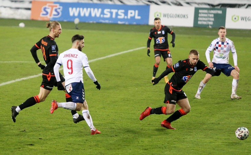 Lech Poznań tylko remisuje 1:1 z Górnikiem Zabrze w...