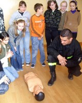 Pierwsza pomoc przedmedyczna - szkolenie w SP w Łupiance Starej (zdjęcia)